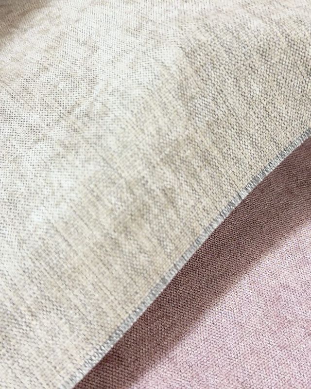 Chenillas en beige y rosa empolvado